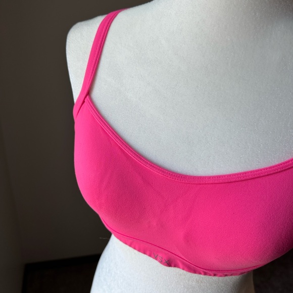 Lot of 2 VSX Victoria’s Secret Women's Sports Bra 32D - Picture 3 of 10